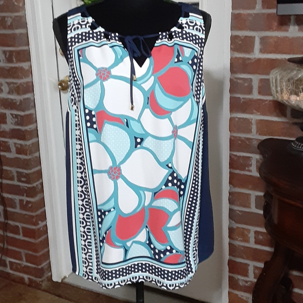 Kaari Blue Curvy navy coral floral print sleeveless top scalloped size 0X NEW…